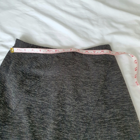 Senses Hankerchief Skirt - Picture 2 of 11